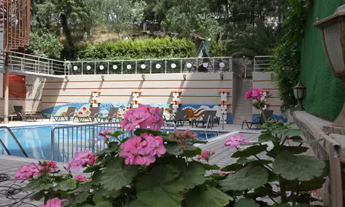 هتل ساتورن کوش آداسی